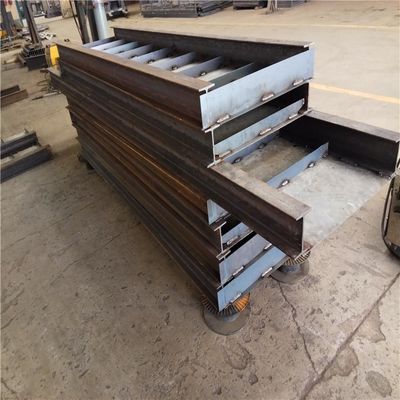 Indústria Peças sobressalentes de máquinas de aço Folha de aço Trabalho de dobra de metal Soldadura de estruturas Fabricação
