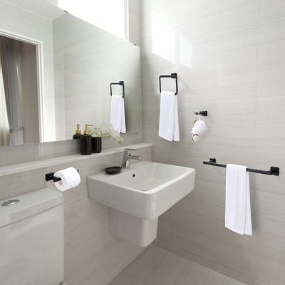 Processo de carimbo certificado ISO9001 2015 4 Peças Towel Rail Bathroom Accessories Set