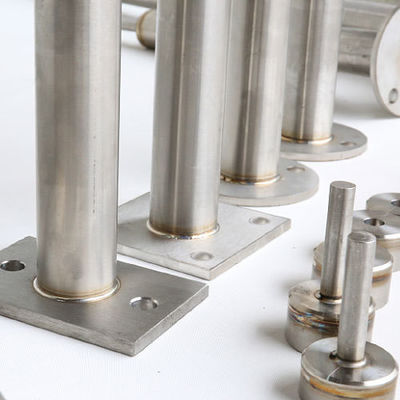 0.4-3mm espessura de alumínio personalizado em pó revestido de aço vedação Post base brackets