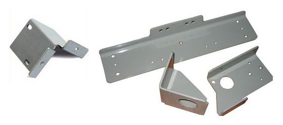 Brackets de estampação de ferro revestidos em pó para acessórios e componentes de chapa metálica personalizados