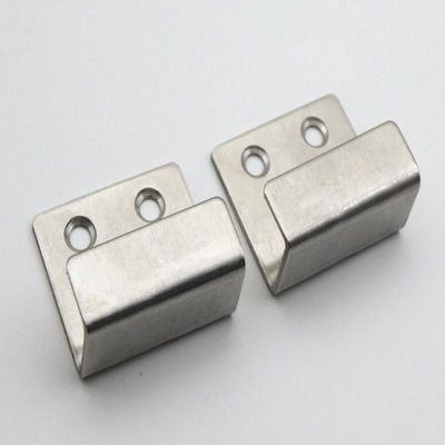 Processos de corte de hardware de estampação personalizado