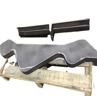 Suporte de escape de estampagem de aço carbono de alta tolerância feito sob encomenda para peças de motocicletas