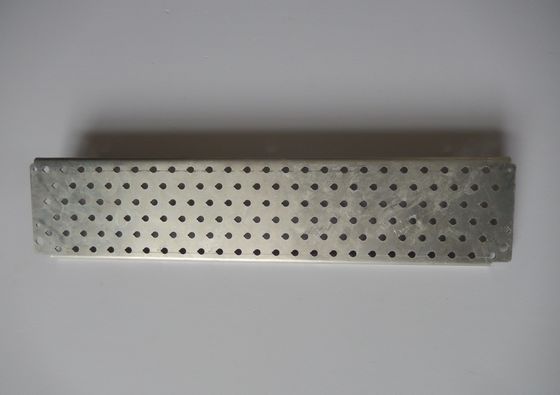 0.5mm-25mm espessura placa furada de auto-estampagem de alumínio para aplicações industriais